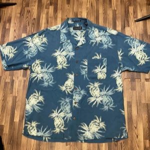 Ocean pacific menswear. Hawaiian print silk shirt. Size L.